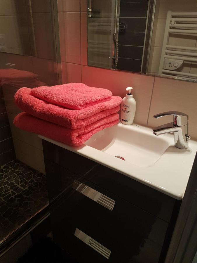 Studio Renove, Calme Avec Terrasse S-O, Prestations De Qualite - Residence Les Adraits Les Rousses Esterno foto